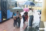 Công an mời  làm việc 2 phụ huynh liên quan vụ cản trở 127 học sinh Nghệ An đến trường