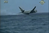 Yêu cầu hoang đường của 3 không tặc khiến máy bay lao xuống biển với tốc độ 320 km/h, 125 người bỏ mạng