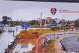 Khoảnh khắc 2 xe đầu kéo"đấu đầu nhau” khiến nhiều người thót tim