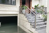 Hầm khu biệt thự ngập 1,5 m, chiều nay TP.HCM tiếp tục nguy cơ mưa to