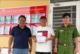 Chuyển nhầm số tiền "khổng lồ", người đàn ông ở Hà Nội bất ngờ nhận tin vui