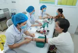 Năm 2026, mức phụ cấp ưu đãi 70% áp dụng đối với người làm nghề y tế nào theo Nghị định 350?