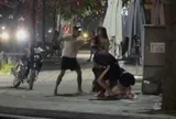 Nhóm nam nữ đánh nhau vì cầm nhầm micro của quán karaoke: Bắt 6 đối tượng