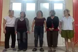 Đột kích nhà nghỉ và quán cà phê, phát hiện 3 cặp nam nữ đang "làm chuyện mờ ám", hé lộ cách chia tiền của 2 "tú bà"