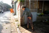 Nhân chứng tiết lộ tình tiết đáng chú ý vụ tài xế ô tô bị đâm tử vong ở Hà Nội: Nghi phạm liên tục đập cửa, chất vấn chuyện tình cảm