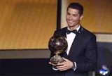 France Football lên tiếng về giải thưởng Ronaldo đang dẫn đầu áp đảo