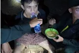 Hình ảnh tiều tụy của Võ Hoàng Duy, 1 trong 4 phạm nhân trốn khỏi Trại giam A2 khi bị bắt, được cho ăn tại chỗ