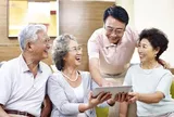 Về già, khi con cái hỏi "Bố mẹ còn bao nhiêu tiền?", cha mẹ thông minh sẽ trả lời bằng 3 câu này!