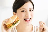 “Dễ như ăn cơm” nhưng nhiều người vẫn gặp sai lầm, bác sĩ khuyên chỉ một thay đổi nhỏ hệ tiêu hóa sẽ rất cảm ơn
