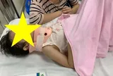 Chơi cầu trượt, bé gái 4 tuổi Hà Nội nhập viện sau khi bị một bé trai đẩy ngã từ độ cao 1,5m, chấn thương nặng