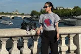 Không cần trùm kín mít, sao Hàn vẫn chống nắng hiệu quả nhờ 4 công thức mặc đồ vừa đẹp vừa mát