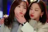 Tối muộn xin ngủ lại nhà bạn thân, nhìn đĩa trái cây trong tủ lạnh, tôi phát hiện đã bị chồng "cắm sừng"