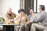 5 kiểu người về già không nên thuê giúp việc hay sống cùng con cái, vào viện dưỡng lão sống an toàn mà vui vẻ