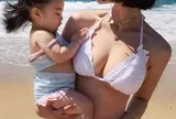 Làm mẹ đơn thân vẫn được trai trẻ tán tỉnh, nữ diễn viên U40 bị nhắc nhở: “Có con rồi thì ăn mặc cho đàng hoàng”