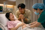 Ly hôn 1 tháng thì biết có thai, lúc tôi sinh chồng cũ bỗng xuất hiện, nói câu khiến tất cả sững sờ