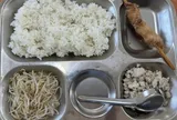 Chuyên gia dinh dưỡng nói về suất ăn bán trú của học sinh: Đâu mới là vấn đề chính bố mẹ cần quan tâm?