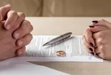 Đắn đo chuyện gọi cho chồng cũ để đòi quyền lợi cho hai con sau ly hôn