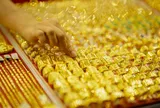 Giá vàng ngày 20/3: Vàng thế giới tiếp đà rơi thẳng đứng, vàng trong nước giảm mạnh cả vàng miếng, vàng nhẫn, cụ thể còn bao nhiêu tiền/lượng?