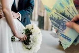 Sau đám cưới, tôi phát hiện chồng giữ lại toàn bộ tiền phong bì, lý do anh đưa ra khiến tôi sốc