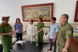 Bà Nguyễn Ngọc Tiền bị bắt: Thái độ của nữ doanh nhân này khi nghe Công an TP.HCM đọc lệnh mới là điều gây chú ý