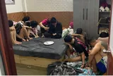 Phát hiện 5 nam, 5 nữ làm "điều mờ ám" trong căn nhà số 104