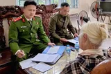 Cụ bà suýt mất 80 triệu đồng vì tin lời "công an rởm"