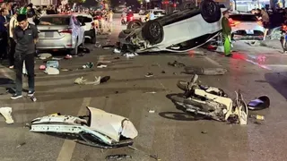 Tạm giữ hình sự Vũ Quang Chiến (sinh năm 1987) - tài xế Lexus tông liên hoàn 6 xe lúc nửa đêm ở Trung Kính, Hà Nội