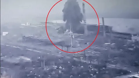 Clip: Quân đội Nga nã bom FAB-1500 vào nhà máy nhiệt điện của Ukraine