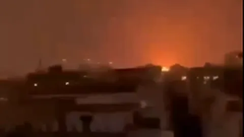 Clip: Mưa tên lửa trút xuống Trung Đông sau thỏa thuận ngừng bắn giữa Mỹ và Iran