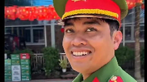 Clip tuyên truyền về Nghị định 168 lan tỏa khắp cõi mạng, Thượng úy Phạm Đức Huỳnh và đồng đội đã "xuất chiêu" như thế nào mà hút cả triệu lượt xem?