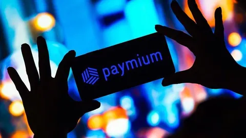 Clip: Giây phút con gái và cháu trai "ông trùm" tiền điện tử giằng co với nhóm bắt cóc giữa phố