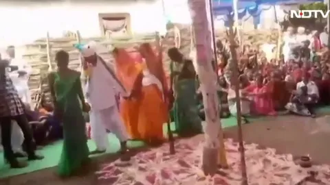 Clip: Chú rể khiến cả làng "mắt tròn mắt dẹt" vì cưới cùng lúc 2 cô vợ, lý do phía sau còn sốc hơn