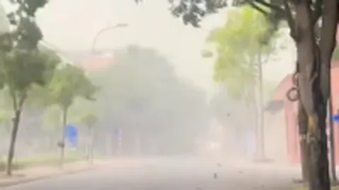 Clip: "Đang chill thì gặp yêu quái", video quay cảnh trời "giở mặt" trong vài giây khiến hàng triệu người ngã ngửa