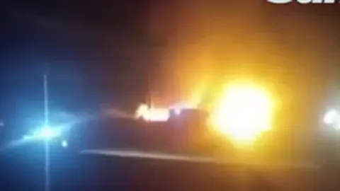 Clip: Thương tâm 45 người tử vong khi xe buýt đâm vào xe chở dầu rồi bốc cháy dữ dội