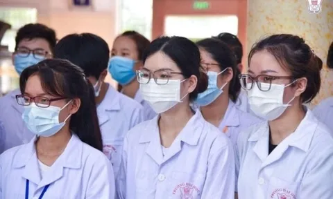 Lần đầu tiên Đại học Y Hà Nội xét tuyển thẳng học sinh giỏi Văn, Sử, Địa