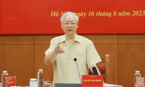 Càng khó khăn, càng cần đoàn kết dưới sự lãnh đạo của Đảng