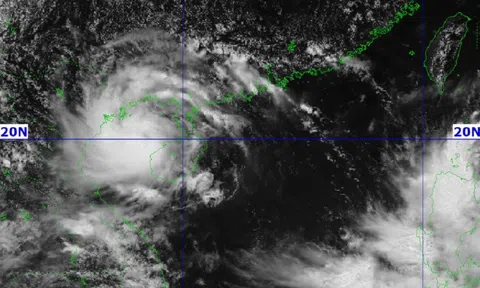 Tín hiệu về bão số 2 giật cấp 12, tiếp tục mạnh lên trong 12 giờ tới