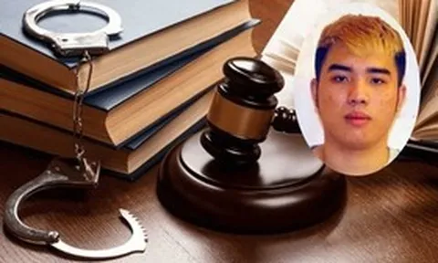 Hà Nội: Bắt tạm giam nam sinh lớp 11 hành hung bạn học