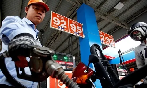 Thông tin mới nhất về giá xăng ngày 21/11: Giảm 201-255 đồng/lít?