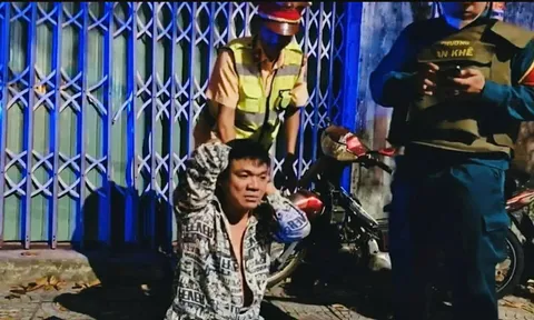 Đà Nẵng: Thanh niên phạm nồng độ cồn, cầm dao tấn công cảnh sát