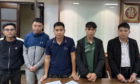 Tạm giữ người trả 30 tỷ đồng/m2 đất đấu giá tại huyện Sóc Sơn và 4 người liên quan