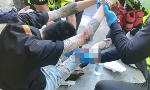 Clip: Xe "điên" gây tai nạn liên hoàn, 4 người thương vong