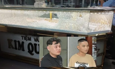 Tin tức pháp luật mới nhất ngày 15/12: Truy bắt nhanh hai tên cướp tiệm vàng; khởi tố loạt cán bộ bệnh viện trục lợi bảo hiểm