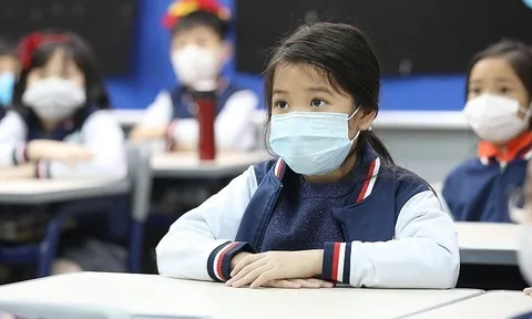 Nóng: Đề xuất miễn học phí cho học sinh trên địa bàn TP.HCM