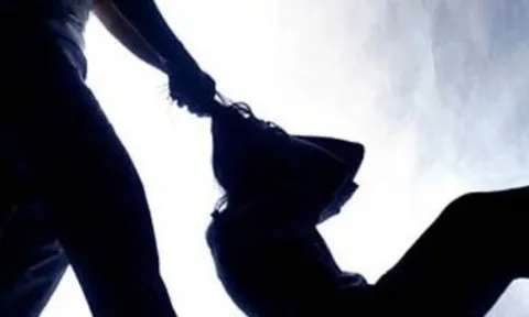 Điều tra vụ thanh niên 16 tuổi ra tay với người thân