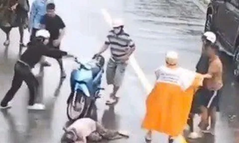 Clip: Hành động đáng lên án của nam thanh niên đuổi chém cô gái trẻ ở Đồng Nai