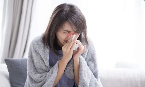 Cảnh báo triệu chứng căn bệnh ung thư giới trẻ dễ mắc phải: Cô gái 29 tuổi bị nghẹt mũi, đi khám nhận tin 'sét đánh'