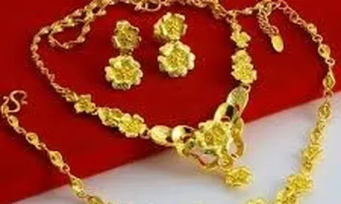 Giá vàng mới nhất 25/12/2024: Vàng thế giới và trong nước lại "quay đầu" giảm