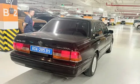 Kết quả ngỡ ngàng về cuộc đấu giá hai xe Bộ trưởng biển xanh 80B