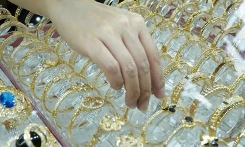 Giá vàng mới nhất 28/12/2024: Chờ cơ hội bứt phá?